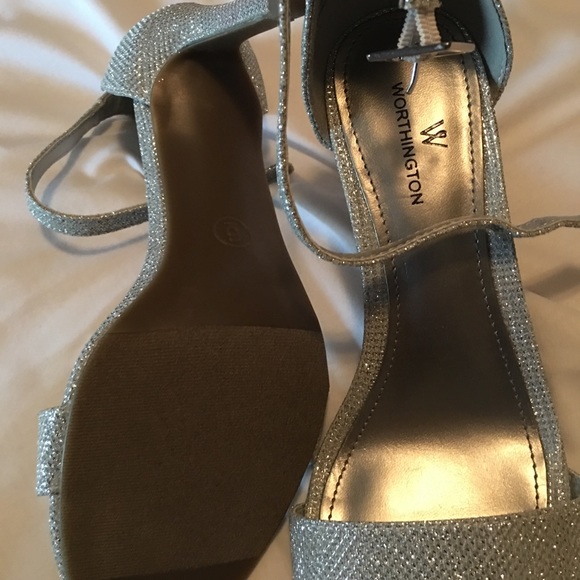 Heels - Picture 2 of 2